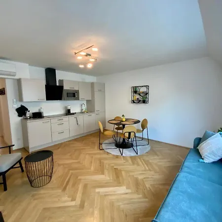 Freshly Renovated Apartment In Trendy Area L Hg21 Vienna Exterior photo