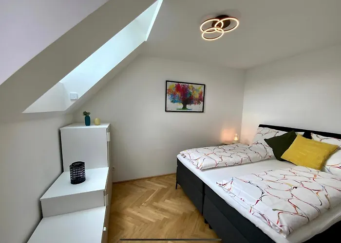 Freshly Renovated Apartment In Trendy Area L Hg21